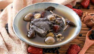 Gà ác và những món ăn